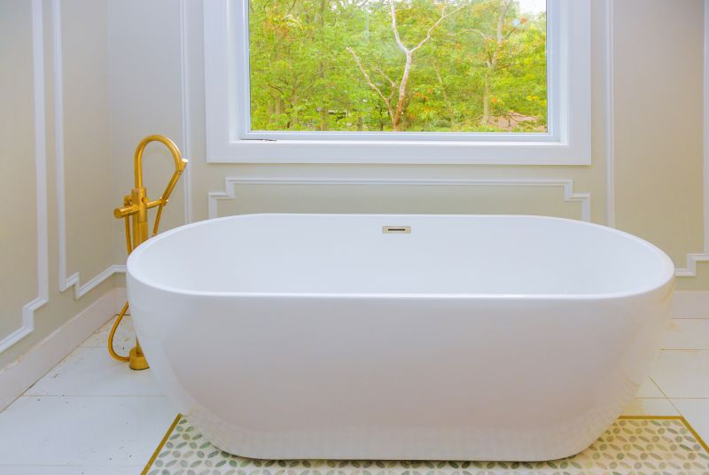 Luxurious Tub